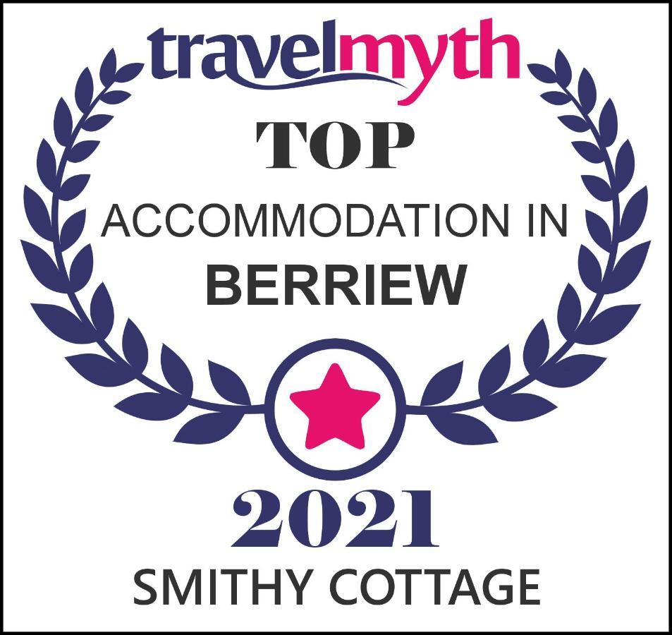 Smithy Cottage Berriew エクステリア 写真