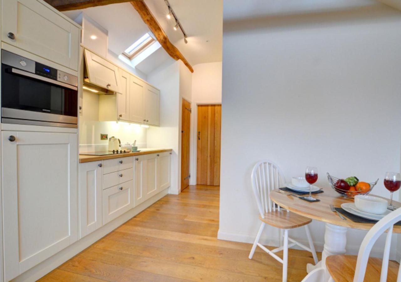 Smithy Cottage Berriew エクステリア 写真